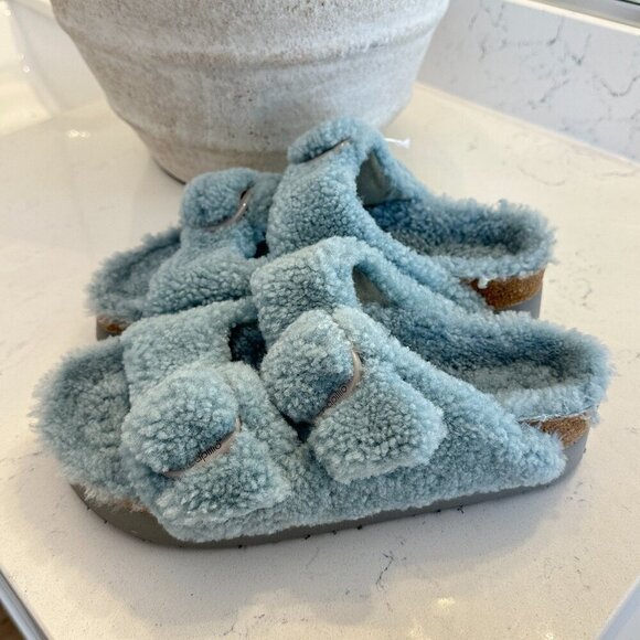 BIRKENSTOCK Arizona Big Buckle Genuine Shearling Slide Sandal in Faded Aqua - Picture 8 of 9